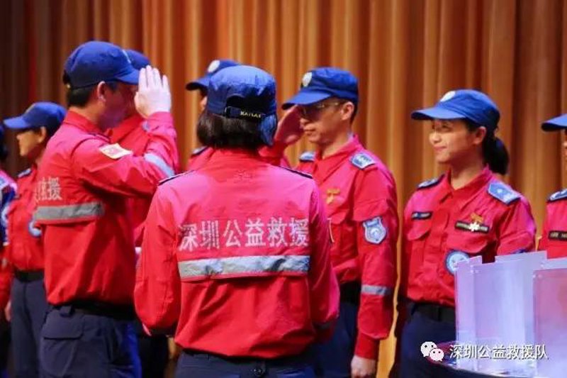 公益捐赠,照亮希望之路